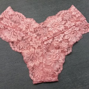 Tanga em Poliamida e Renda