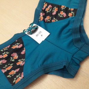 Caleon em Microfibra com Detalhe Estampado