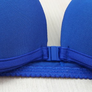 Conjunto em Microfibra com Fechamento Frontal 