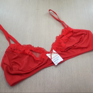 Suti sem Bojo em Microfibra e Renda