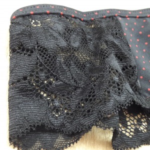 Calcinha com Renda e Po