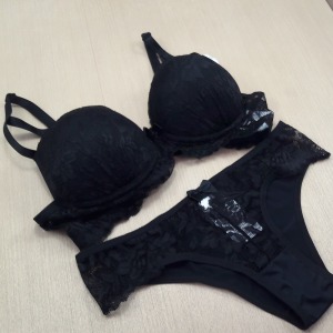 Conjunto Strappy e Renda