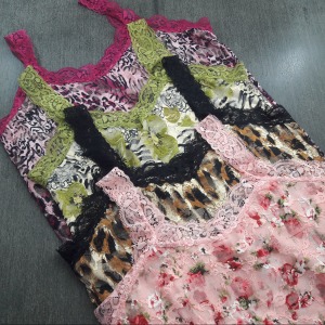 Camisete Com Caleon Em Renda 