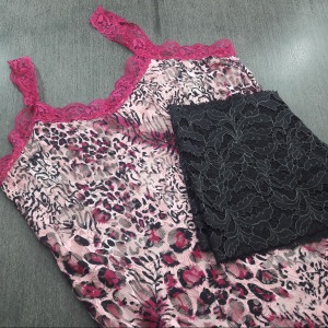 Camisete Com Caleon Em Renda 