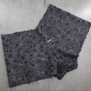 Camisete Com Caleon Em Renda 