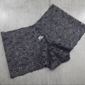 Camisete Com Caleon Em Renda 