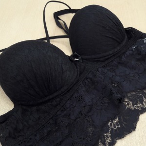 Conjunto Strappy em Microfibra e Renda