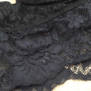 Conjunto Strappy em Microfibra e Renda