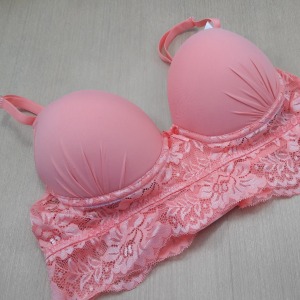 Conjunto Com Bojo em Renda