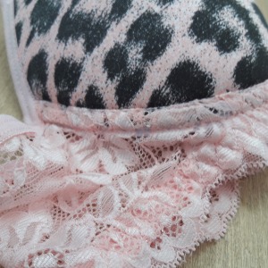 Conjunto Renda e Animal Print 