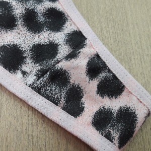 Calcinha em Microfibra e Renda Detalhe Lao