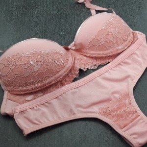 Conjunto em Renda com Microfibra Fita de Cetim 