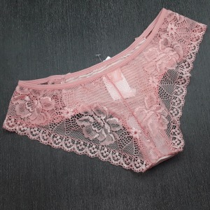 Calcinha Com Renda e Lao
