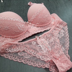 Conjunto Com Renda e Microfibra