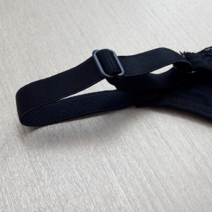 Tanga String Microfibra e Renda