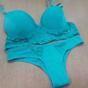 Conjunto Poliamida Detalhes em Renda