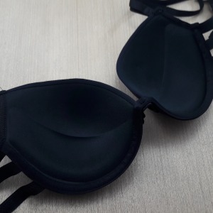 Conjunto Strappy em Microfibra e Renda