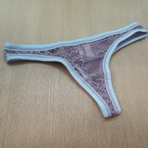 Calcinha em Renda Vis Largo 