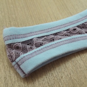 Calcinha em Renda Vis Largo 