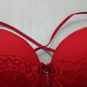 Suti Strappy com Renda 