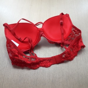 Suti Strappy com Renda 