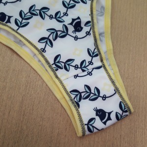 Tanga Folhas Estampada