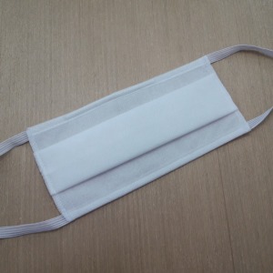 Kit com 50 Mscaras de TNT Tripla - Descartvel (3000)