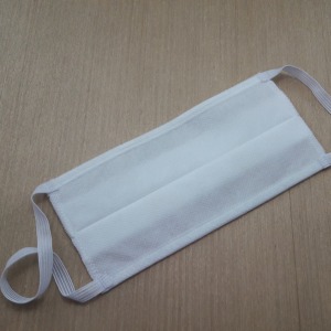 Kit com 50 Mscaras de TNT Tripla - Descartvel (3000)