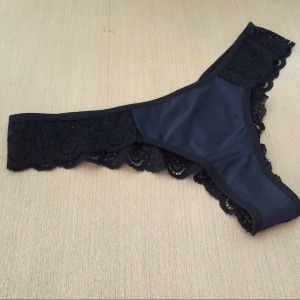 Tanga Fio Dental Sensual Com Renda