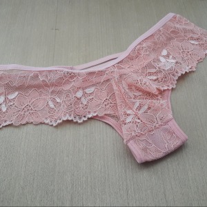 Calcinha Leandra de Renda