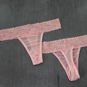 Tanga Sapequinha Fio Dental em Tule