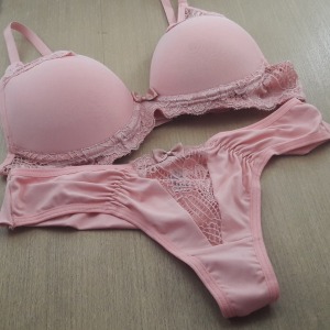 Conjunto Juliete em Microfibra e Detalhe em Renda