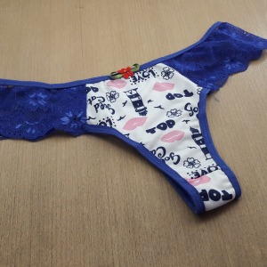 Tanga Berenice em Microfibra Estampada e Renda