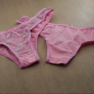 Tanga Giovana em Microfibra e Renda