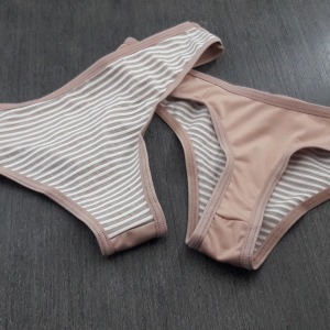 Tanga Fio Frente Tecido Listrado com Brilho