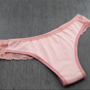 Tanga Ins em Polister