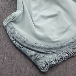 Suti sem Bojo com Arco e Renda