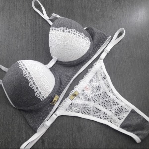 Conjunto Fio com Bojo e Renda