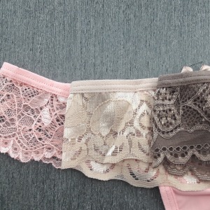 Tanga Fio Dental Renda Lateral