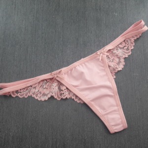 Tanga Fio Renda e Lao