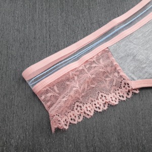 Tanga Cavada com Renda Lateral