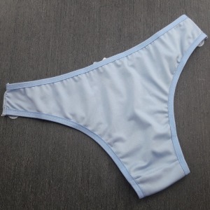 Cala Bsica Lateral Bordado Ingls