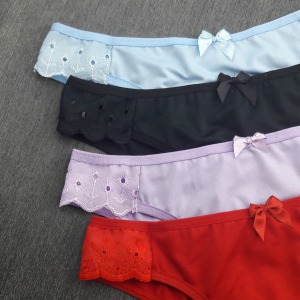 Cala Bsica Lateral Bordado Ingls