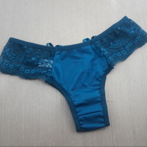 Tanga Tamires Lateral em Renda