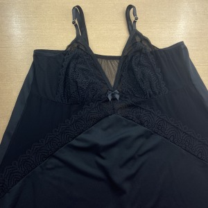 Camisola Plus Size Detalhe em Renda