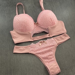 Conjunto com Bojo e Renda