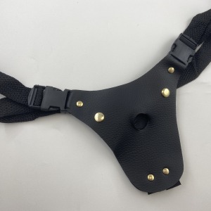 Cinta Peniana em Couro Sinttico Prtese Pnis Realstico 13x2,3cm Soulsex