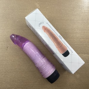 Pnis Realstico Colorido com Vibrador 19x4,3cm