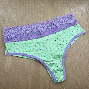 Kit com 2 Calcinhas Fio Duplo e Cs em Renda